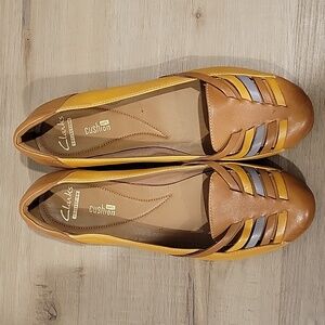 Clarks Women's Tan and Yellow Loafers